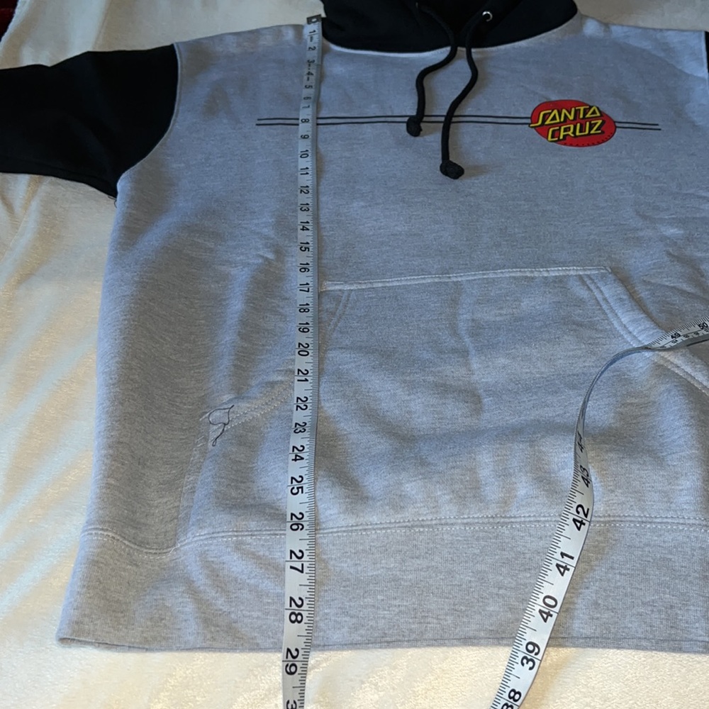 Santa Cruz Pullover Hoodie Size Medium - Picture 6 of 8